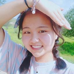 娱乐吃瓜的头像女真人