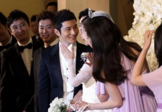 娱乐吃瓜酱结婚的意义,揭秘明星婚姻背后的甜蜜与意义